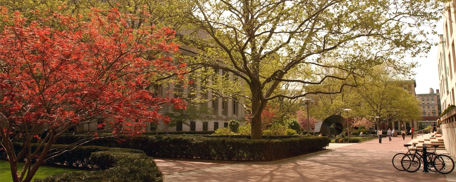 Uris walkway